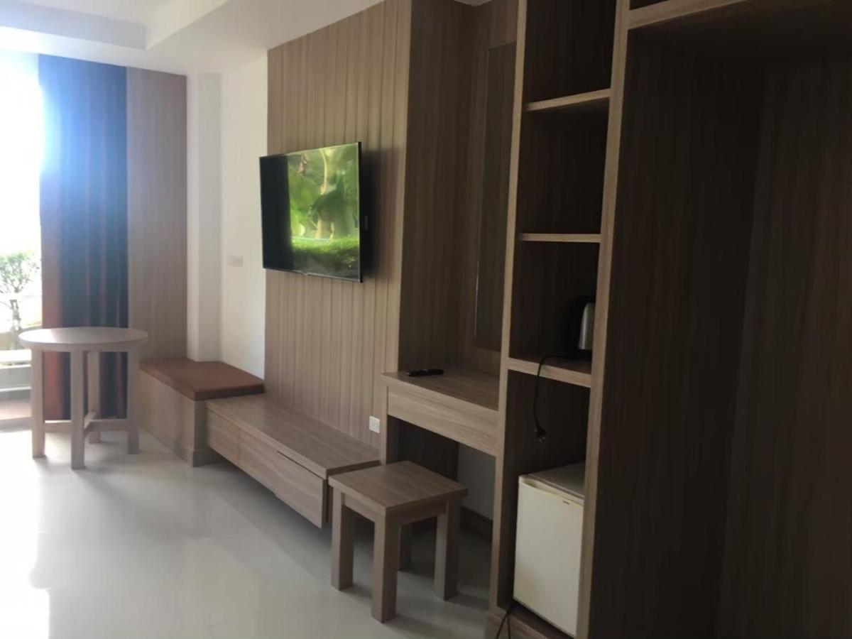 Lae Lay Suites Hotel Karon Luaran gambar
