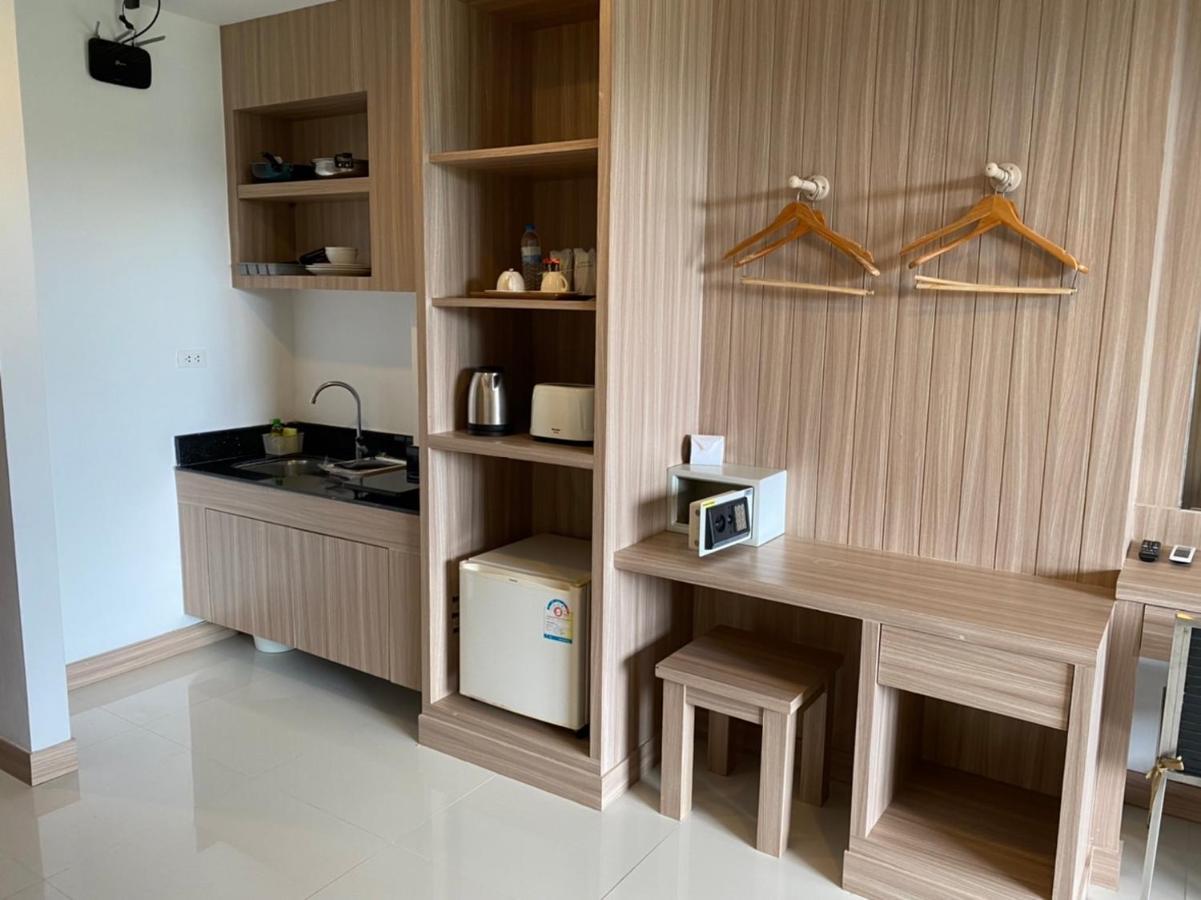 Lae Lay Suites Hotel Karon Luaran gambar
