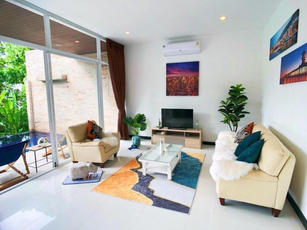 Lae Lay Suites Hotel Karon Luaran gambar