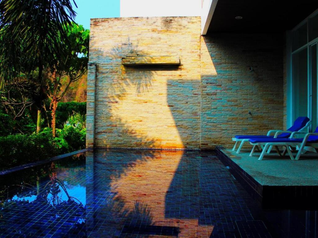 Lae Lay Suites Hotel Karon Luaran gambar